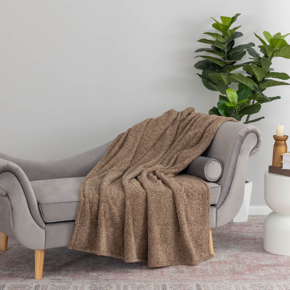 Retro Comfort Plush Throw