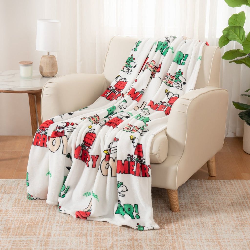 Peanuts® VelvetLoft® Throw