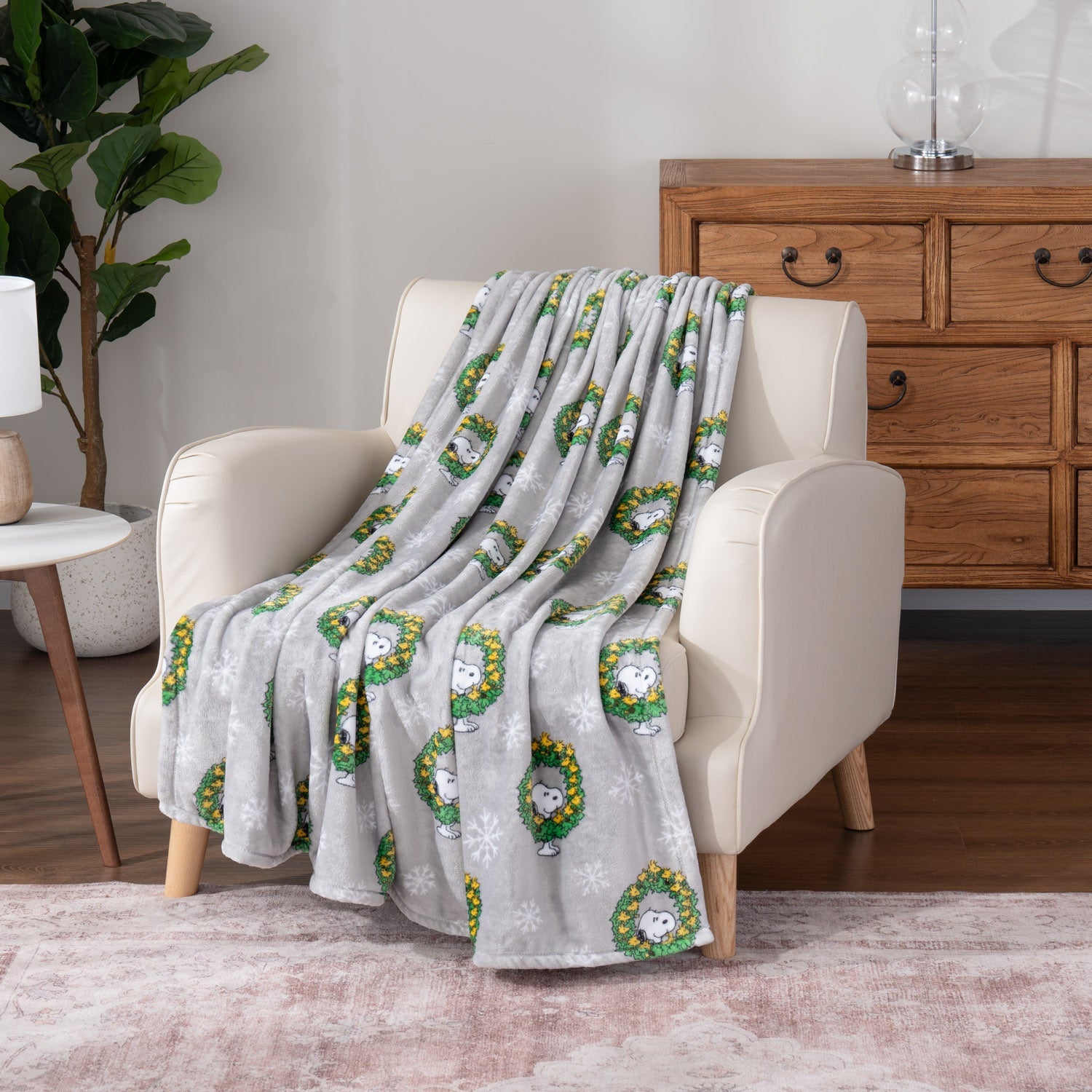 Peanuts® VelvetLoft® Throw