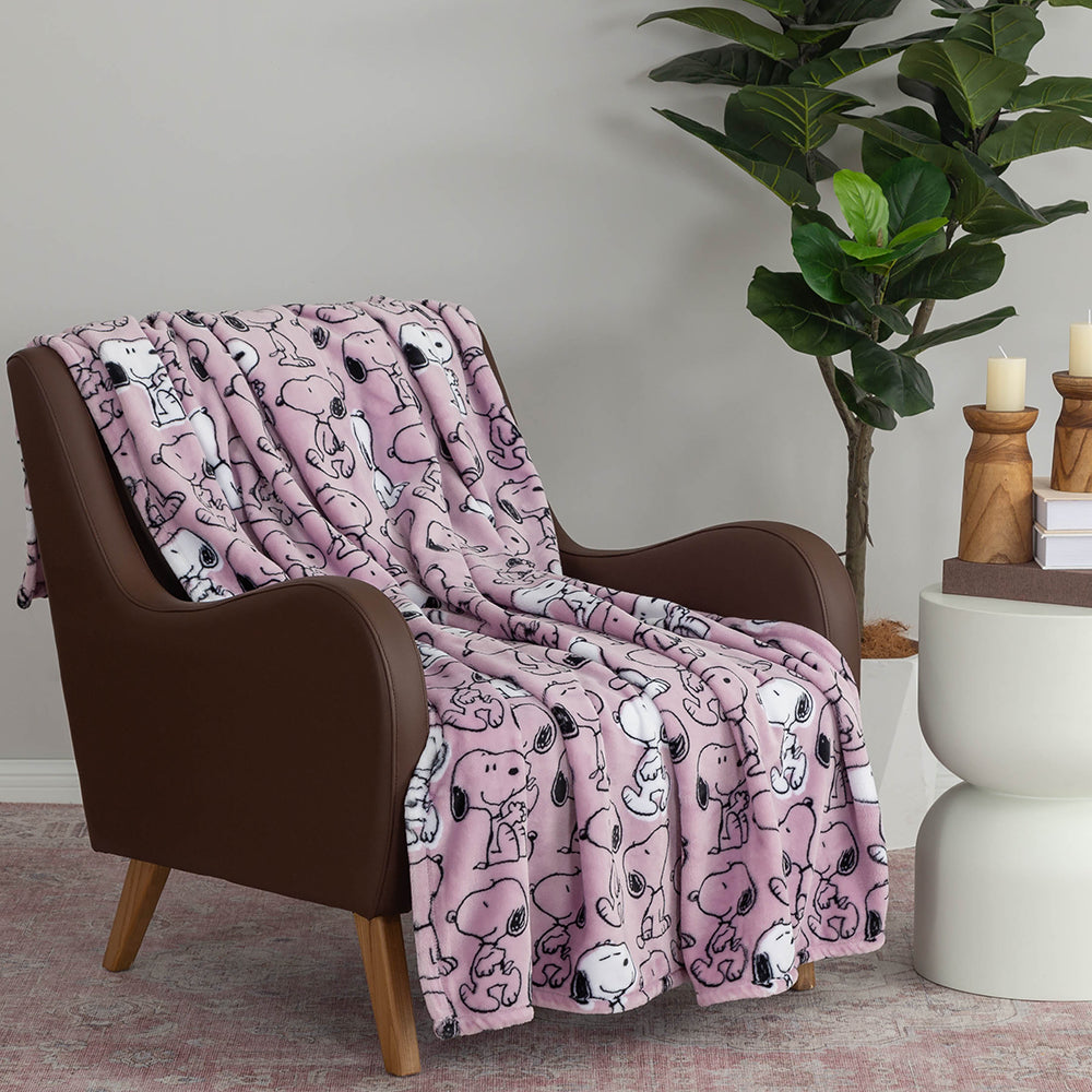 Peanuts® VelvetLoft® Throw