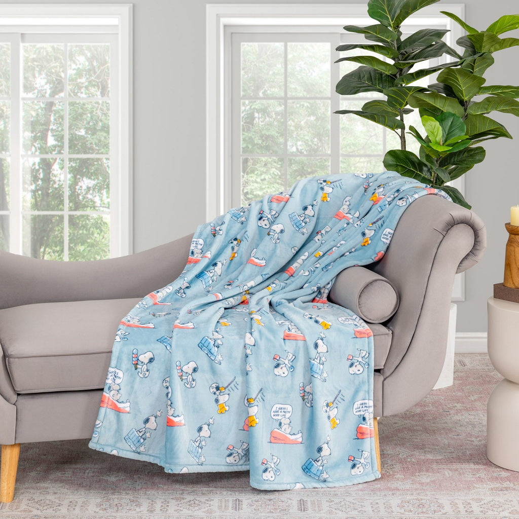 Peanuts® VelvetLoft® Throw