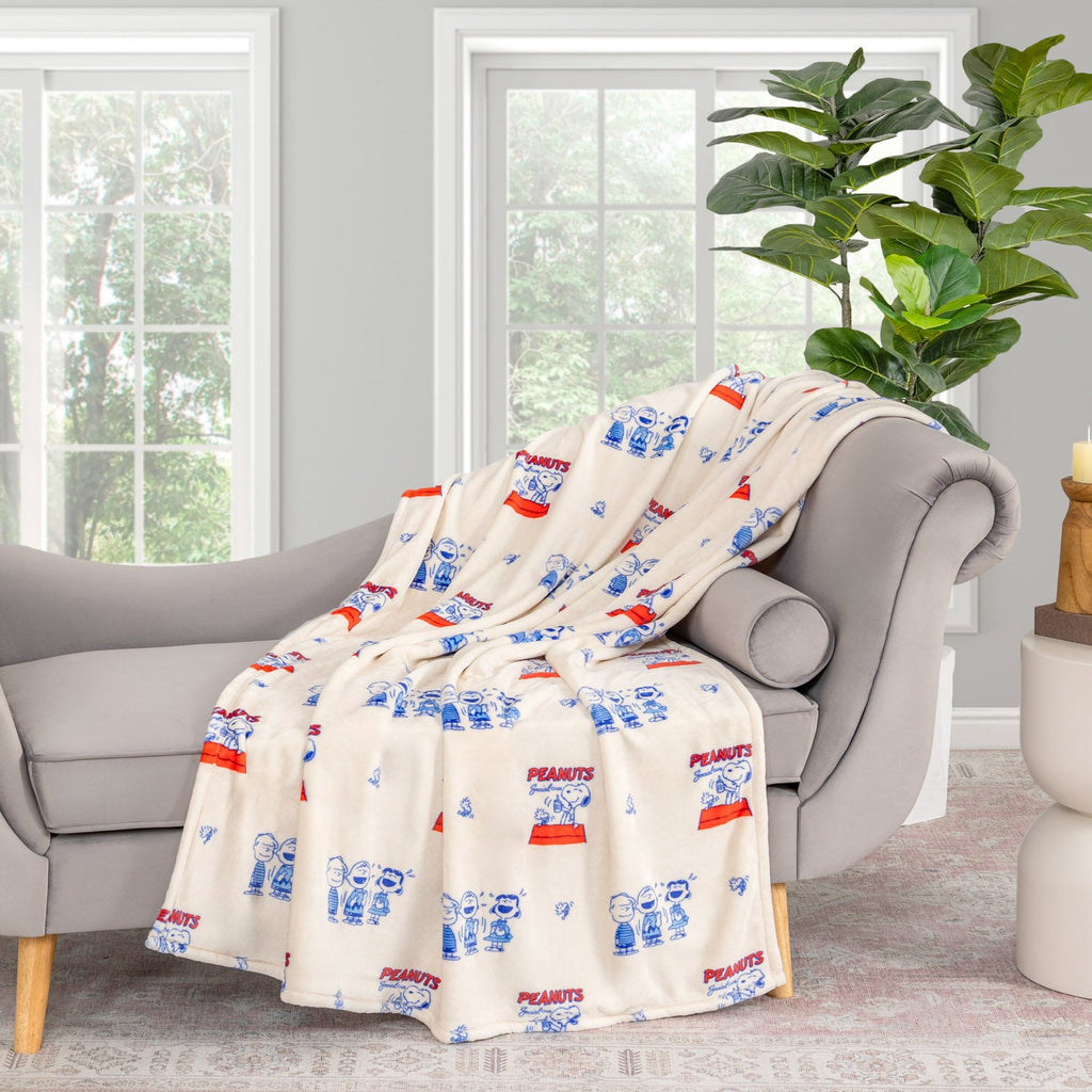 Peanuts® VelvetLoft® Throw