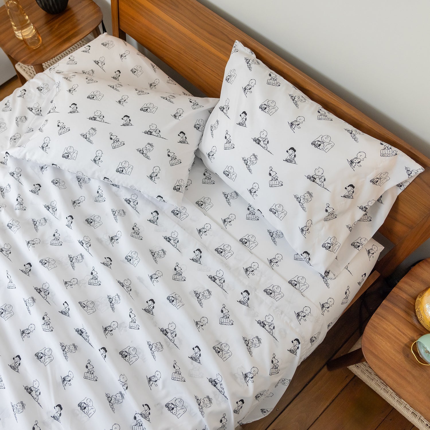 Peanuts® Microfiber Sheet Set