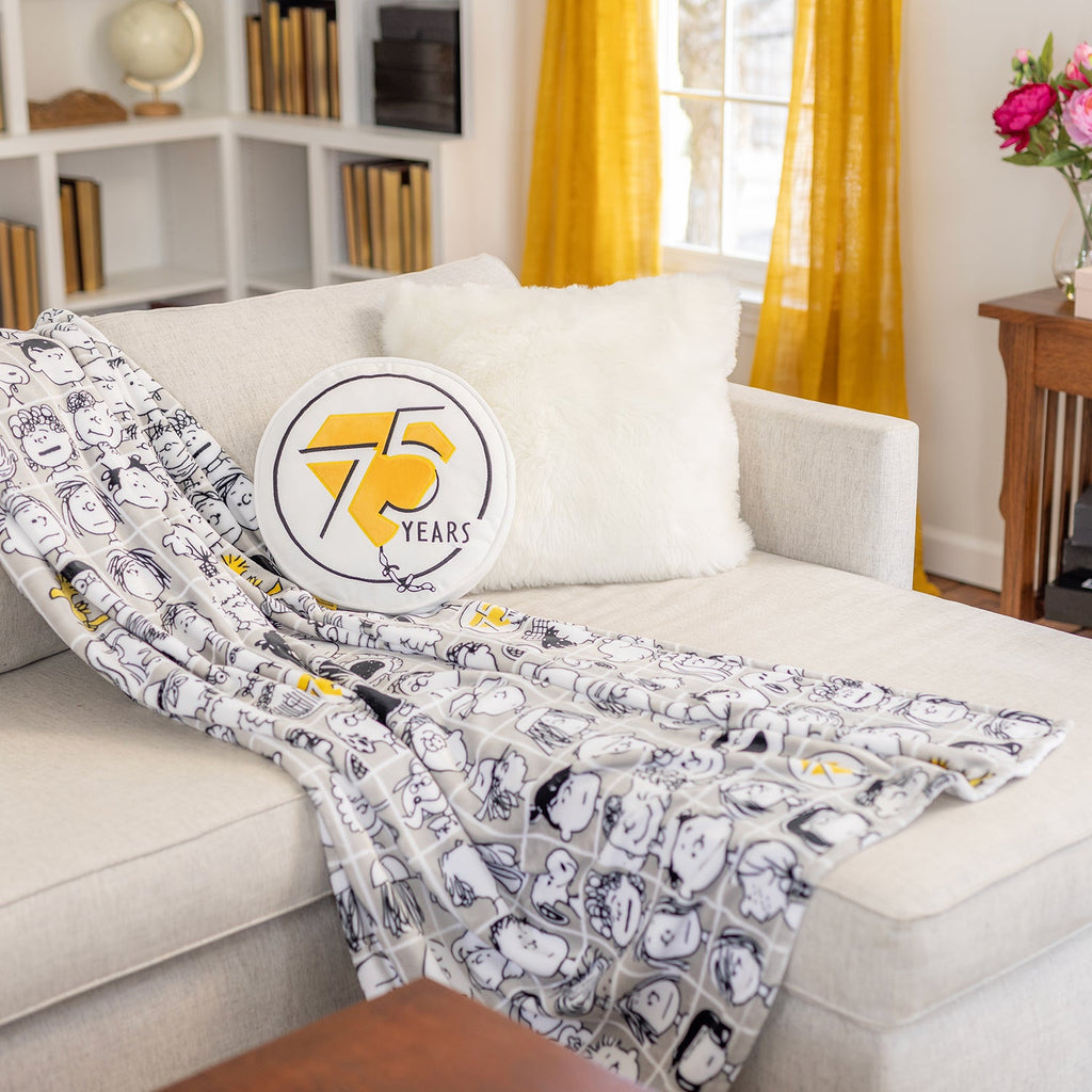 Peanuts® 75th Anniversary Throw & Pillow Set
