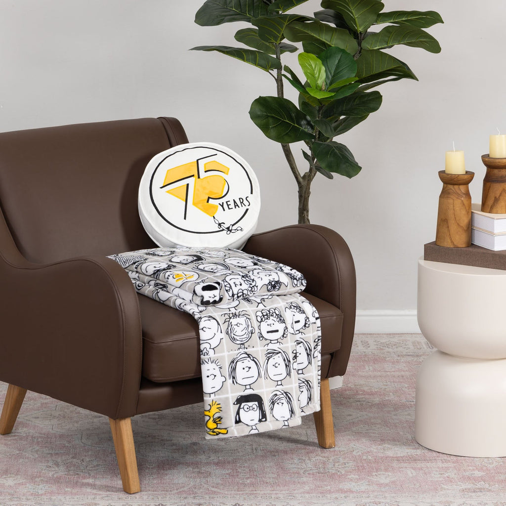 Peanuts® 75th Anniversary Throw & Pillow Set