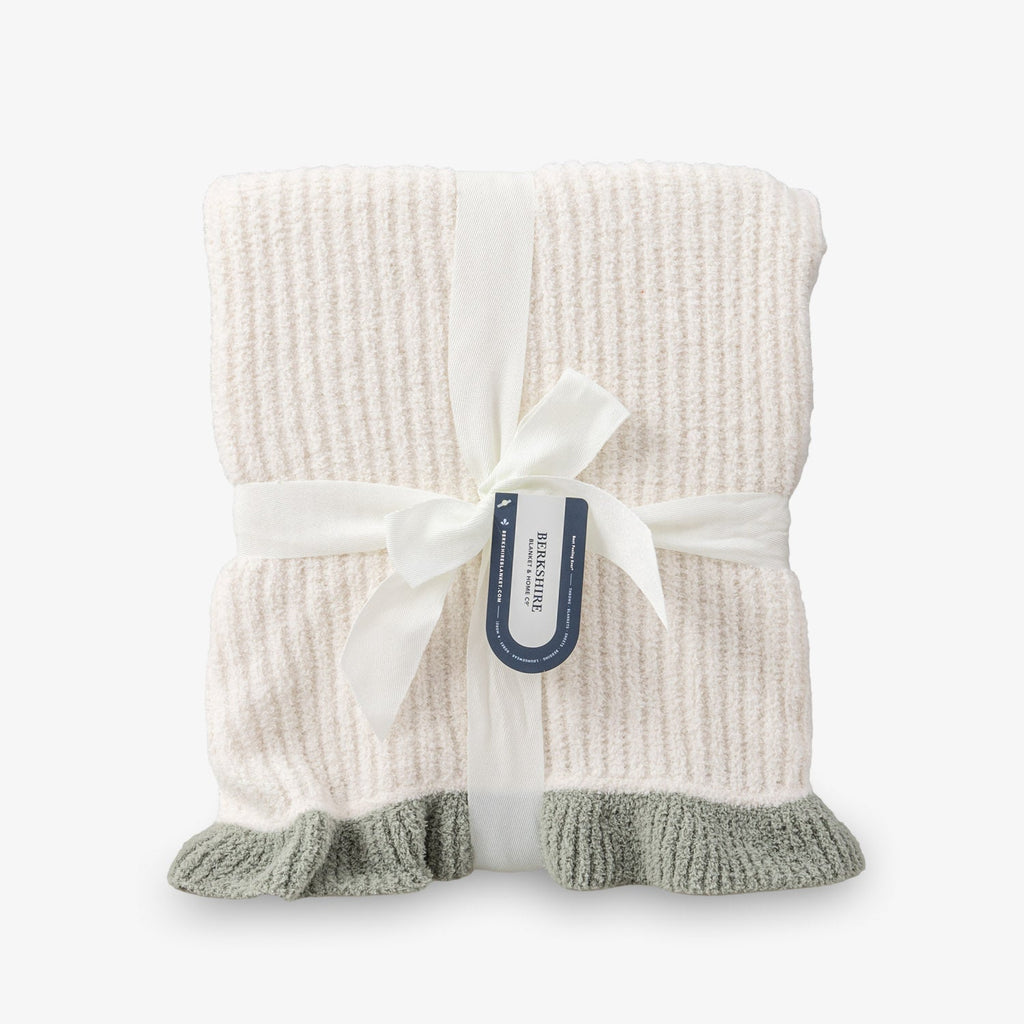 MellowKnit Ruffle Throw
