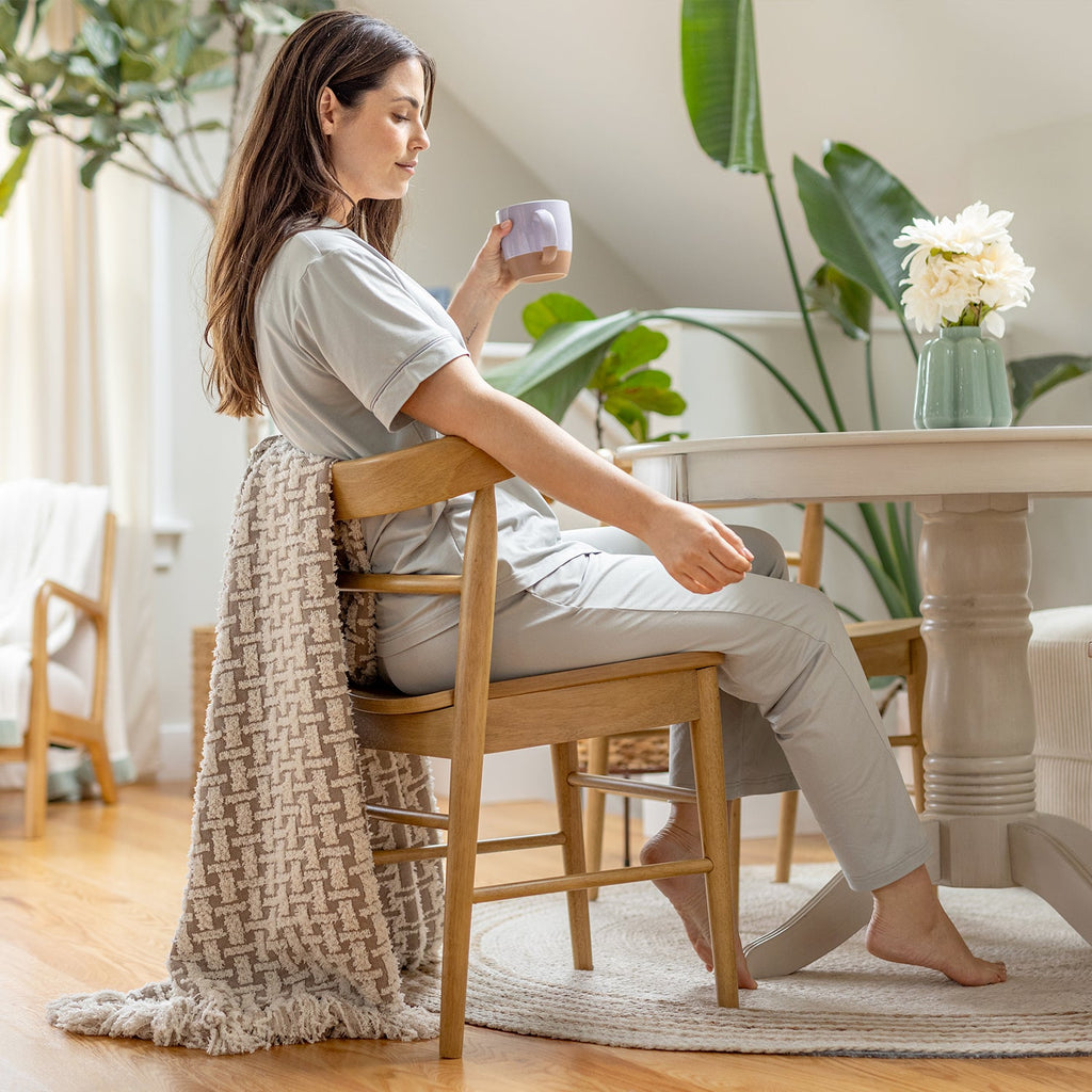 Basket Weave Tassel Throw