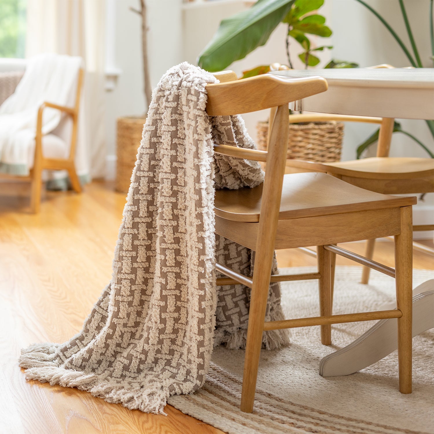 Basket Weave Tassel Throw