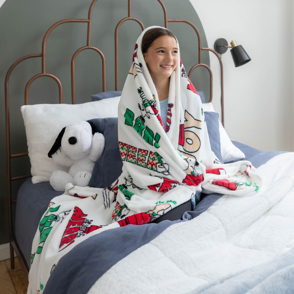 Peanuts® VelvetLoft® Throw