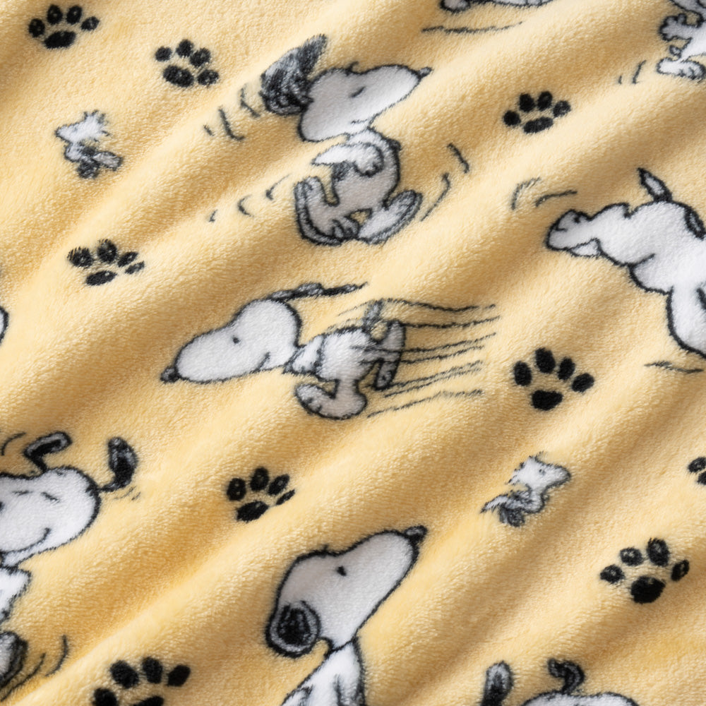 Peanuts® VelvetLoft® Throw